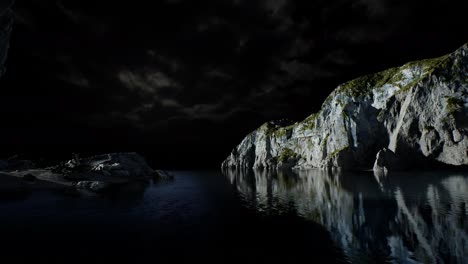 Fiordo-Con-Nubes-De-Tormenta-Oscuras